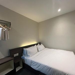 Chambre Standarde Lit Queen-Size